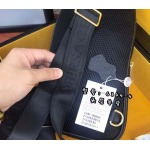 2025年9月5日入荷新作Versace /人気/本革/バッグ 人気 おすすめ 父の日 誕生日/ギフト プレゼント 結婚式男友達の誕生日プレゼント
