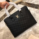 2025年9月5日入荷新作Louis Vuitton/人気/本革/バッグ 人気 おすすめ 父の日 誕生日/ギフト プレゼント 結婚式男友達の誕生日プレゼント