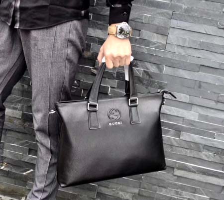 2025年9月8日入荷新作Gucci  /人気/本革/バッグ...