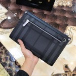 2025年9月8日入荷新作Burberry/人気/本革/バッグ 人気 おすすめ 父の日 誕生日/ギフト プレゼント 結婚式男友達の誕生日プレゼント