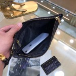 2025年9月8日入荷新作Gucci/人気/本革/バッグ 人気 おすすめ 父の日 誕生日/ギフト プレゼント 結婚式男友達の誕生日プレゼント