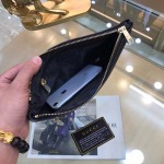 2025年9月8日入荷新作Gucci/人気/本革/バッグ 人気 おすすめ 父の日 誕生日/ギフト プレゼント 結婚式男友達の誕生日プレゼント