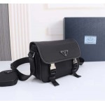 2025年9月8日入荷新作Prada/人気/本革/バッグ 人気 おすすめ 父の日 誕生日/ギフト プレゼント 結婚式男友達の誕生日プレゼント