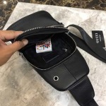 2025年9月8日入荷新作Gucci/人気/本革/バッグ 人気 おすすめ 父の日 誕生日/ギフト プレゼント 結婚式男友達の誕生日プレゼント