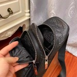 2025年9月8日入荷新作Gucci  /人気/本革/バッグ 人気 おすすめ 父の日 誕生日/ギフト プレゼント 結婚式男友達の誕生日プレゼント