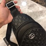 2025年9月8日入荷新作Gucci/人気/本革/バッグ 人気 おすすめ 父の日 誕生日/ギフト プレゼント 結婚式男友達の誕生日プレゼント