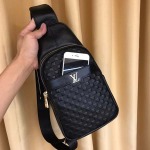 2025年9月8日入荷新作Versace /人気/本革/バッグ 人気 おすすめ 父の日 誕生日/ギフト プレゼント 結婚式男友達の誕生日プレゼント