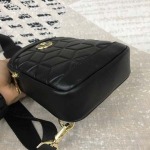 2025年9月8日入荷新作Versace /人気/本革/バッグ 人気 おすすめ 父の日 誕生日/ギフト プレゼント 結婚式男友達の誕生日プレゼント