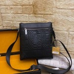 2025年9月8日入荷新作BURBERRY/人気/本革/バッグ 人気 おすすめ 父の日 誕生日/ギフト プレゼント 結婚式男友達の誕生日プレゼント