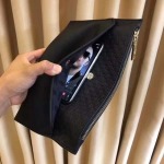 2025年9月8日入荷新作Gucci         /人気/本革/バッグ 人気 おすすめ 父の日 誕生日/ギフト プレゼント 結婚式男友達の誕生日プレゼント
