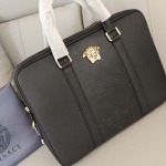 2025年9月8日入荷新作VERSACE /人気/本革/バッグ 人気 おすすめ 父の日 誕生日/ギフト プレゼント 結婚式男友達の誕生日プレゼント