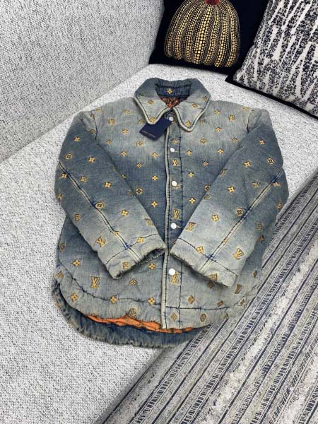 2025年9月11日入荷秋冬新作Louis Vuittonシ...