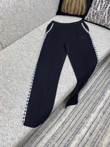 2025年9月11日入荷秋冬新作Louis Vuittonズ...