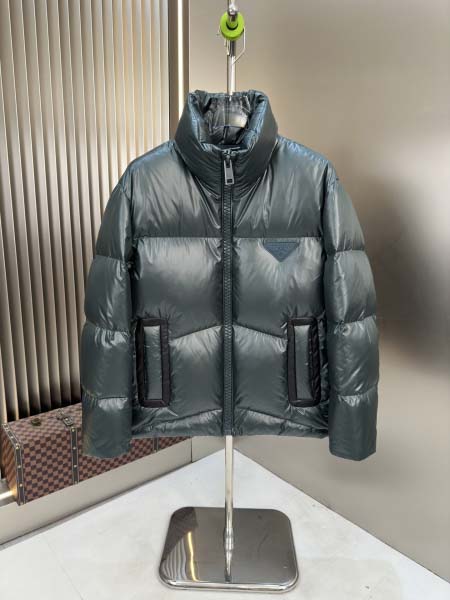 2025年10月23日秋冬入荷新作Pradaダウンジャケット高品質 人気商品/DD工場