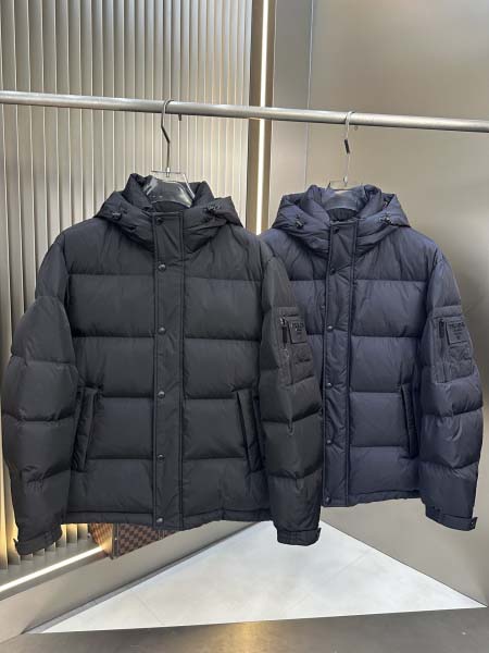 2025年10月22日秋冬入荷新作Pradaダウンジャケット...