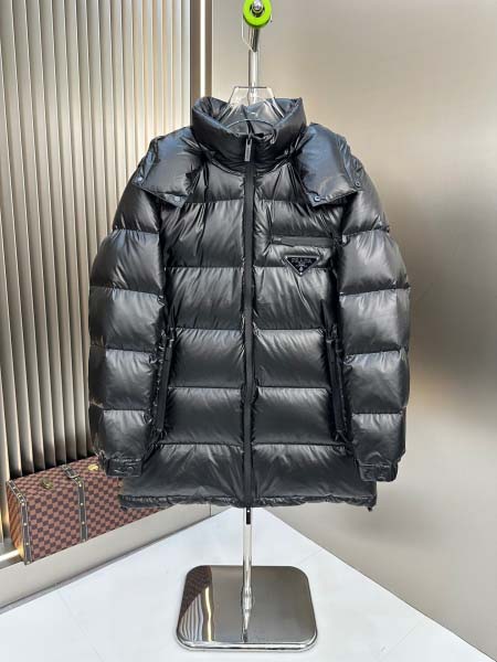 2025年10月22日秋冬入荷新作Pradaダウンジャケット...