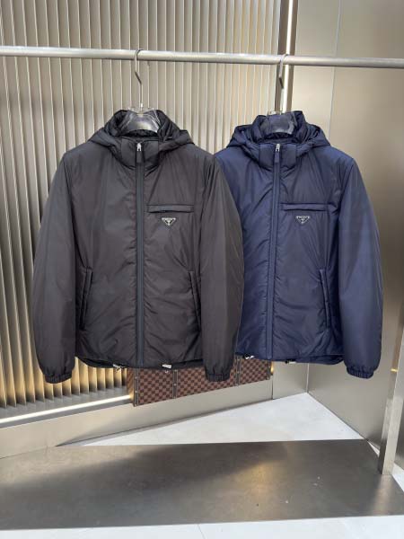 2025年10月23日秋冬入荷新作Pradaダウンジャケット...