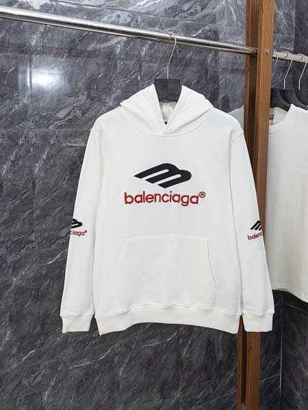 2025年10月30日秋冬新作BALENCIAGAスウェット...